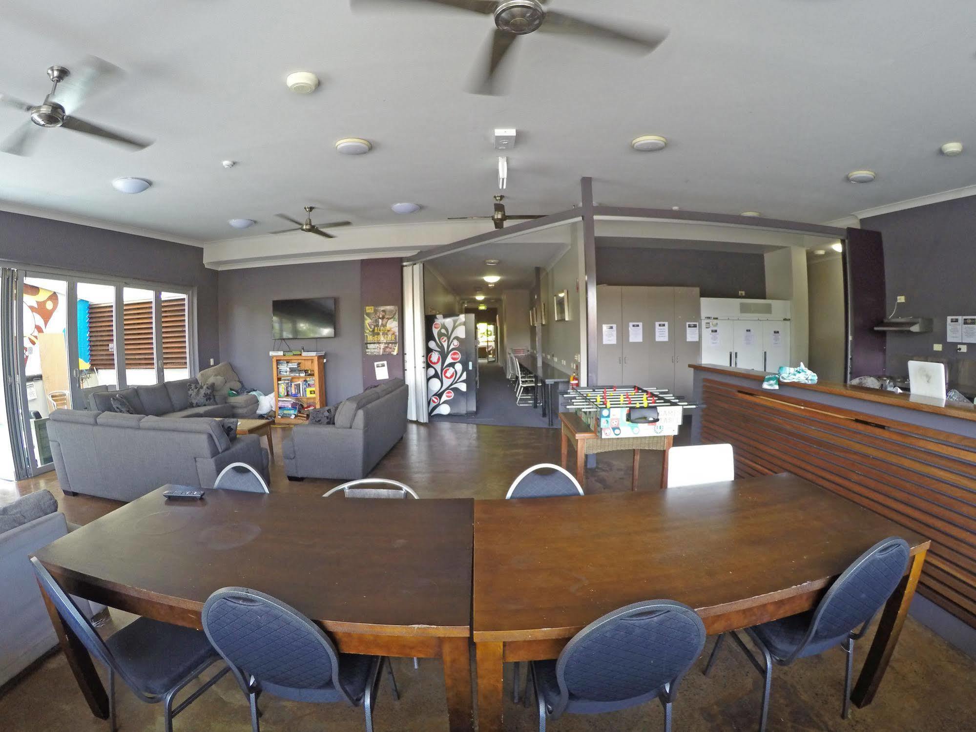 Global Backpackers Port Douglas Exterior photo